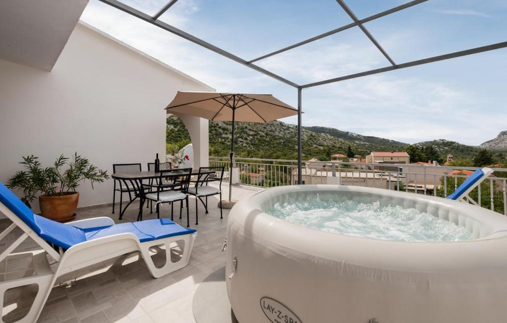 Panoramico Apartment, Private Jacuzzi ブレラ エクステリア 写真